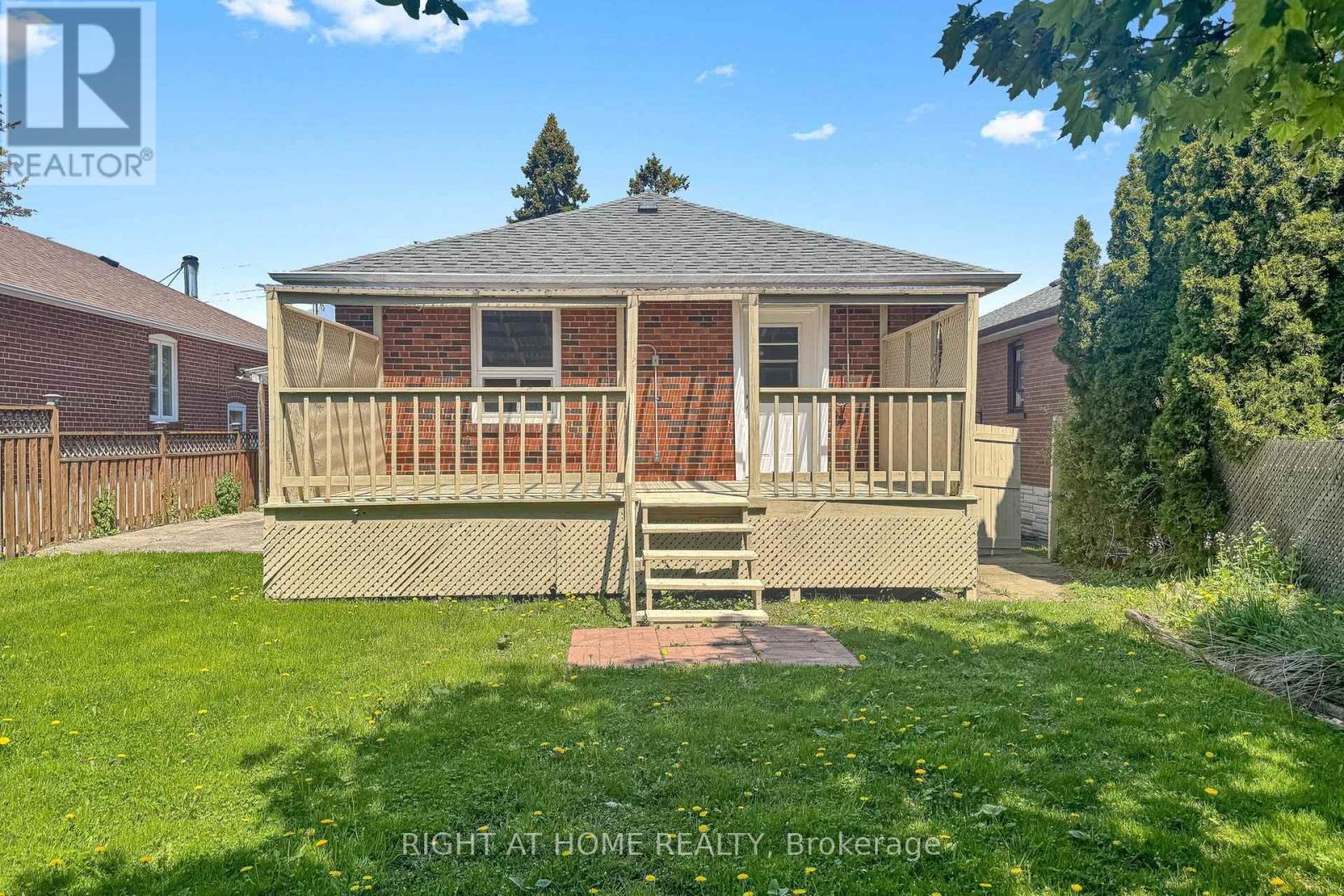 22 Lingarde Drive, Toronto, Ontario  M1R 1X6 - Photo 48 - E13153030