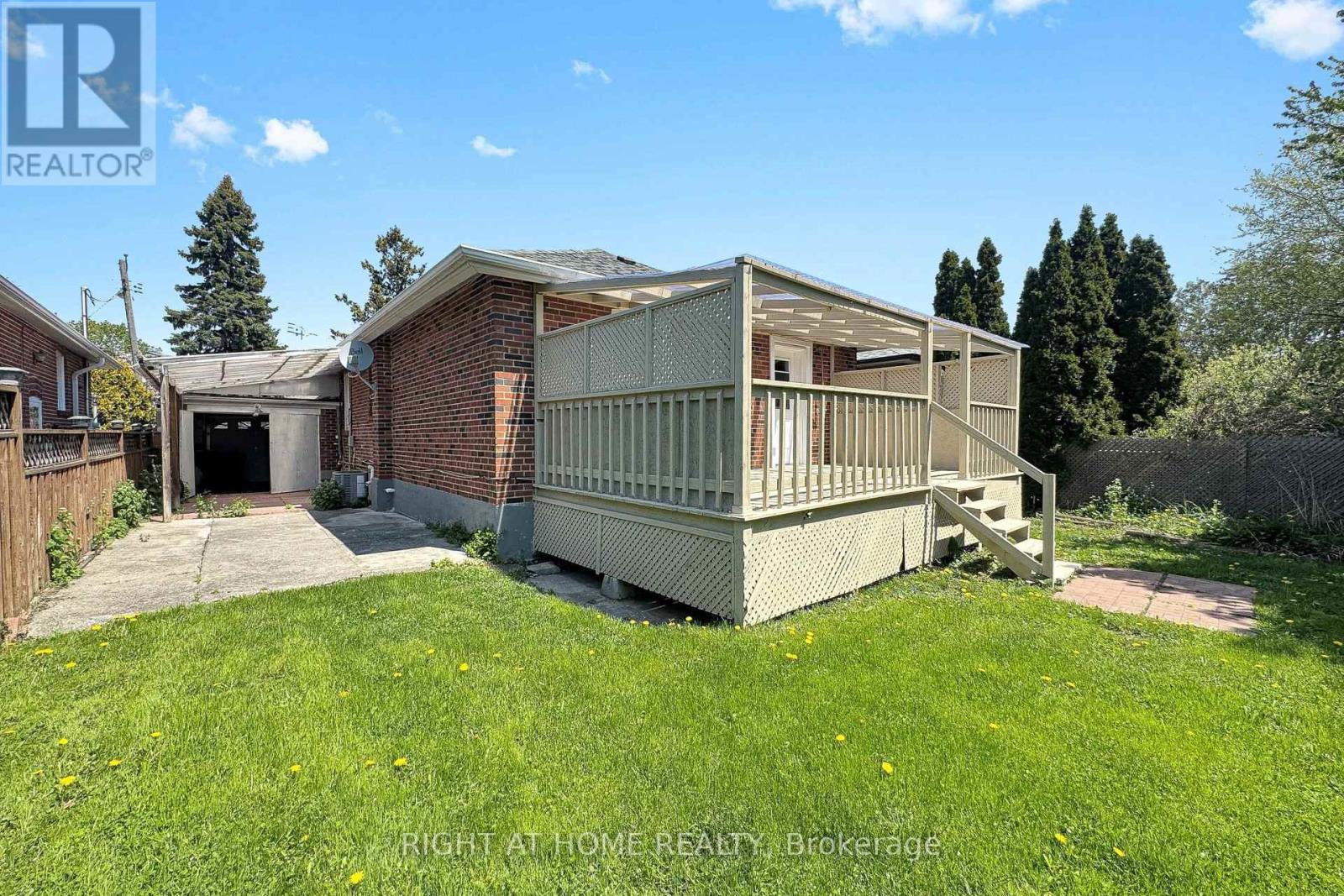 22 Lingarde Drive, Toronto, Ontario  M1R 1X6 - Photo 50 - E13153030