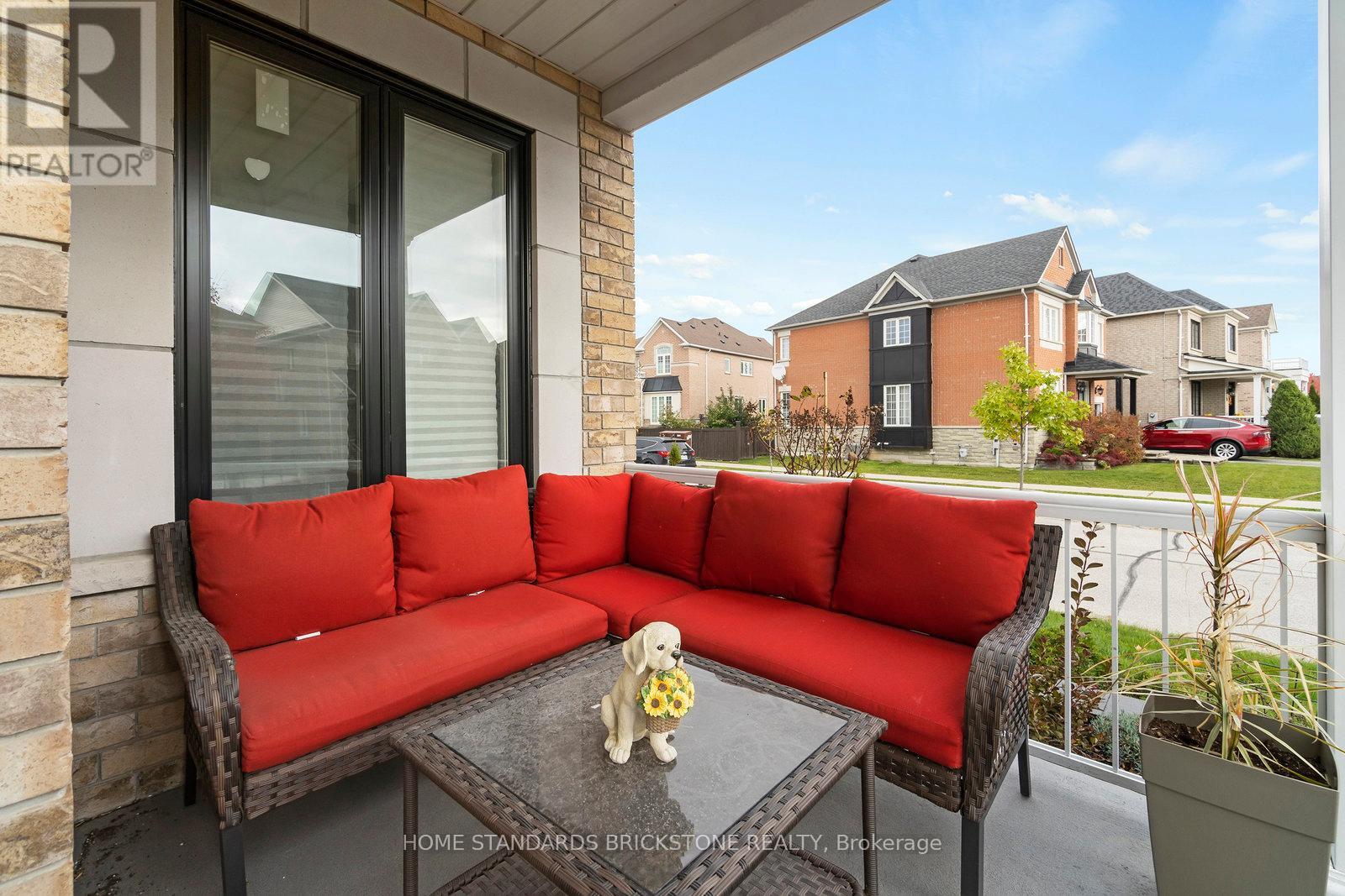 64 Saffron Street, Markham, Ontario  L6E 1Y4 - Photo 4 - N13153024