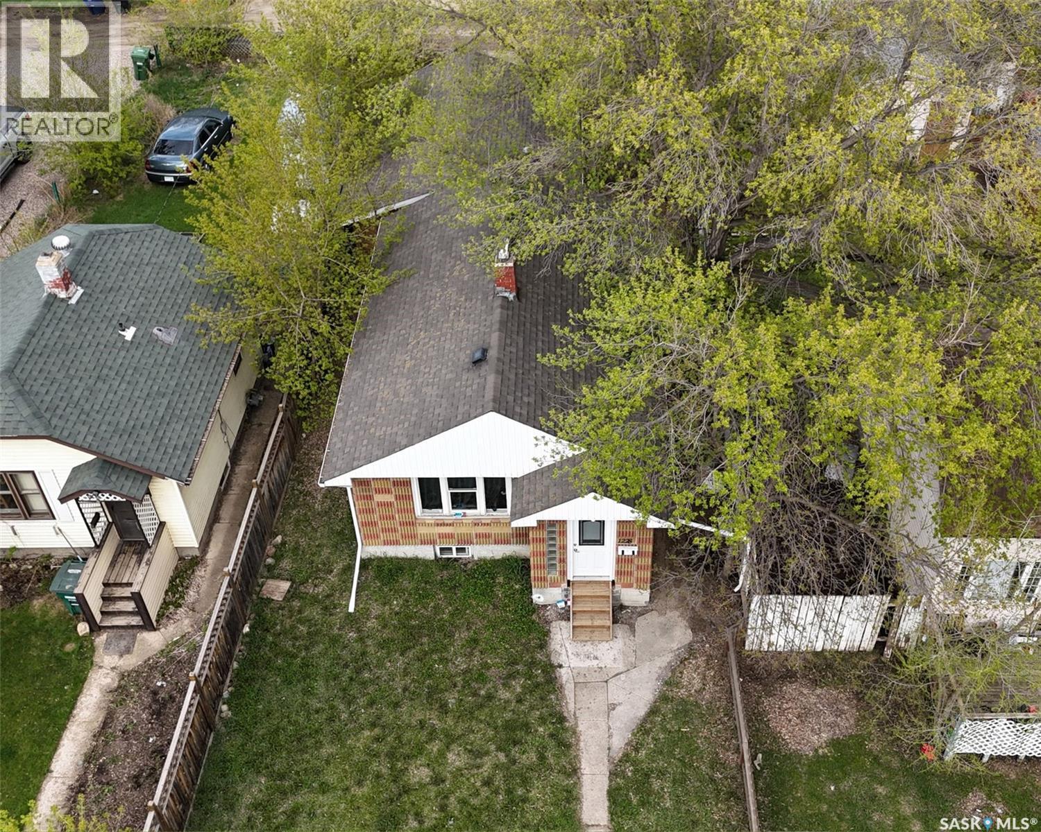 1228 1st Avenue N, Saskatoon, Saskatchewan  S7K 1Y6 - Photo 13 - SK036524