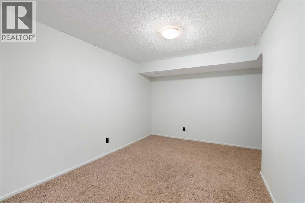 231 Hawkmere Road, Chestermere, Alberta  T1X 1T5 - Photo 46 - A2303651