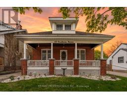62 STRATHCONA AVENUE, Brantford, Ontario
