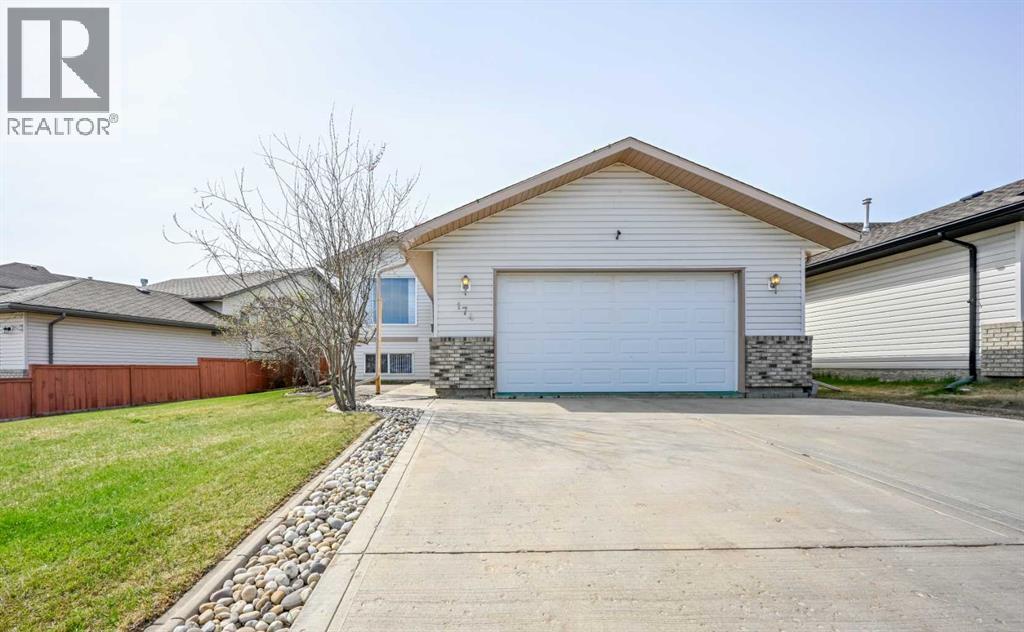 174 Crystal Heights Lane, Grande Prairie, Alberta  T8X 1R7 - Photo 1 - A2310787