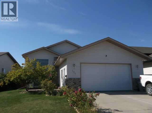 174 Crystal Heights Lane, Grande Prairie, Alberta  T8X 1R7 - Photo 2 - A2310787