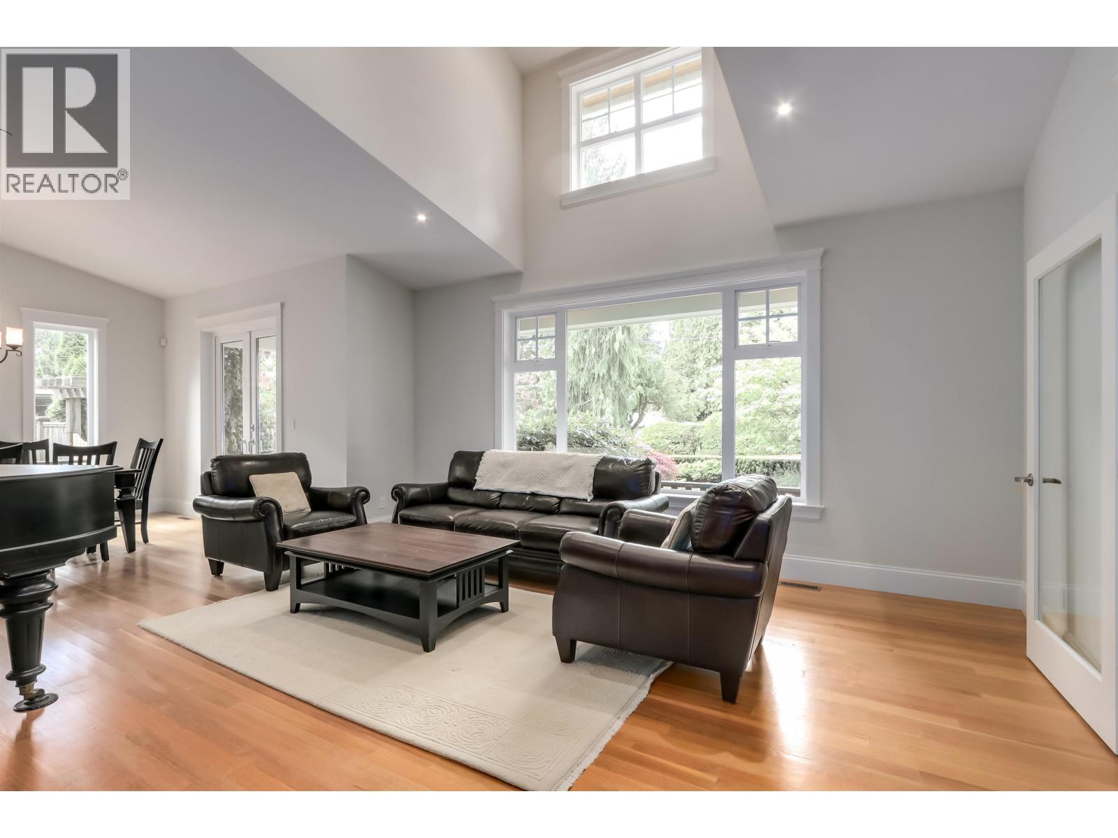 352 St. James Crescent, West Vancouver, British Columbia  V7S 1J8 - Photo 5 - R3125832