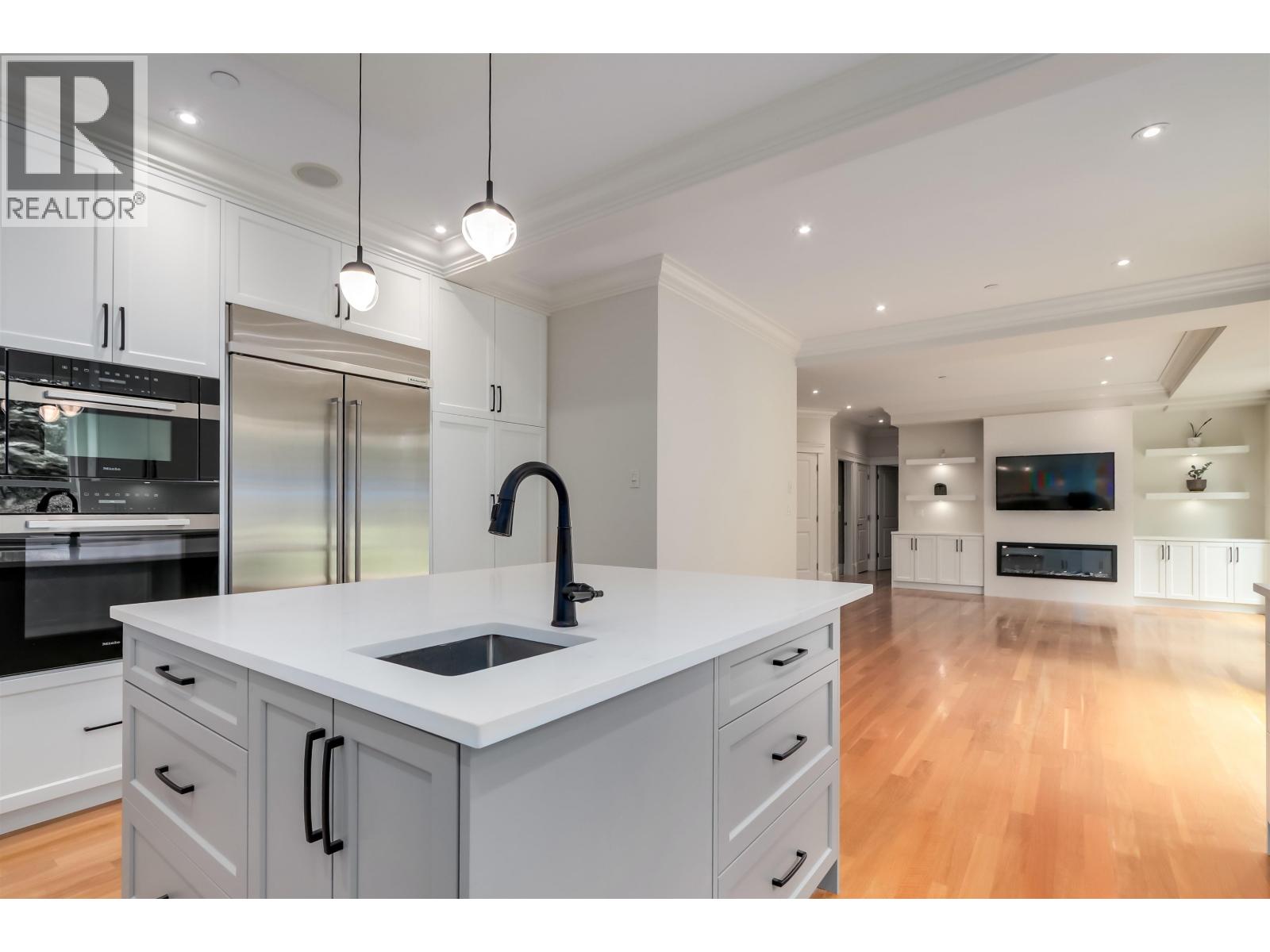 352 St. James Crescent, West Vancouver, British Columbia  V7S 1J8 - Photo 12 - R3125832