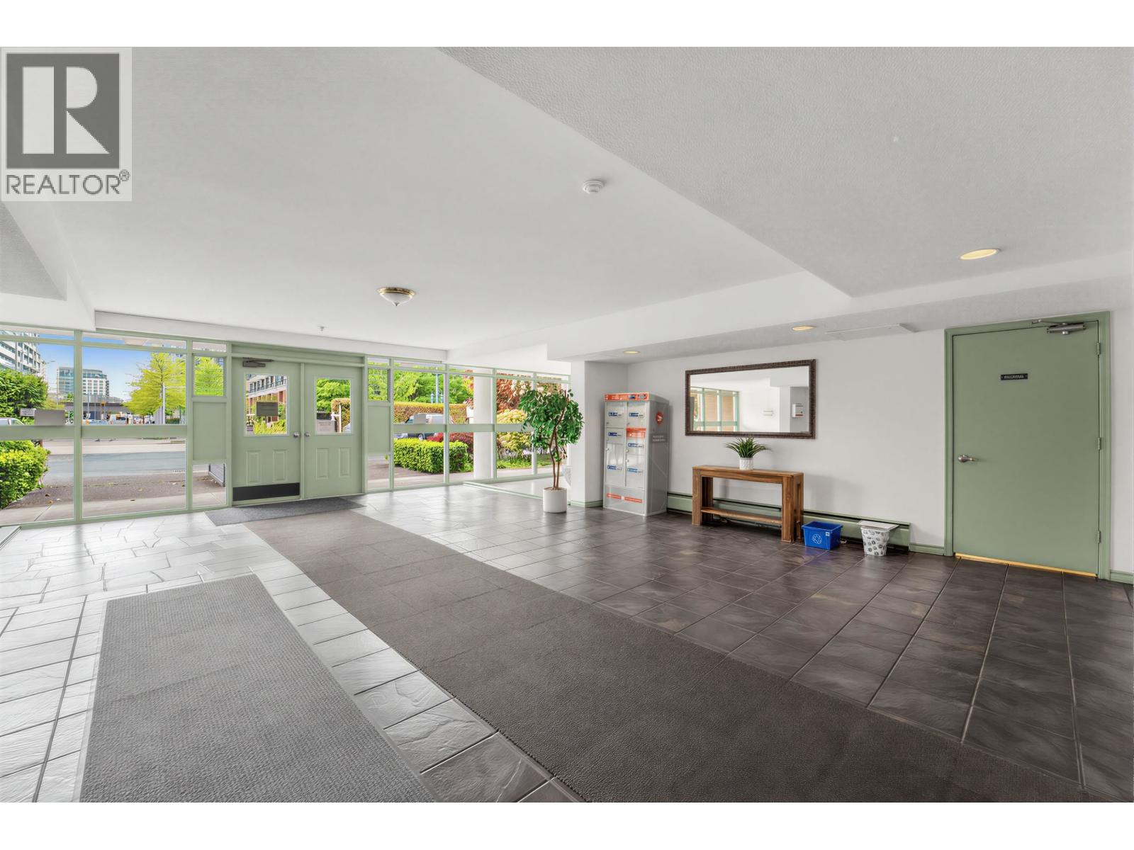 6380 Buswell Street, Richmond, British Columbia  V6Y 2E9 - Photo 15 - R3113057
