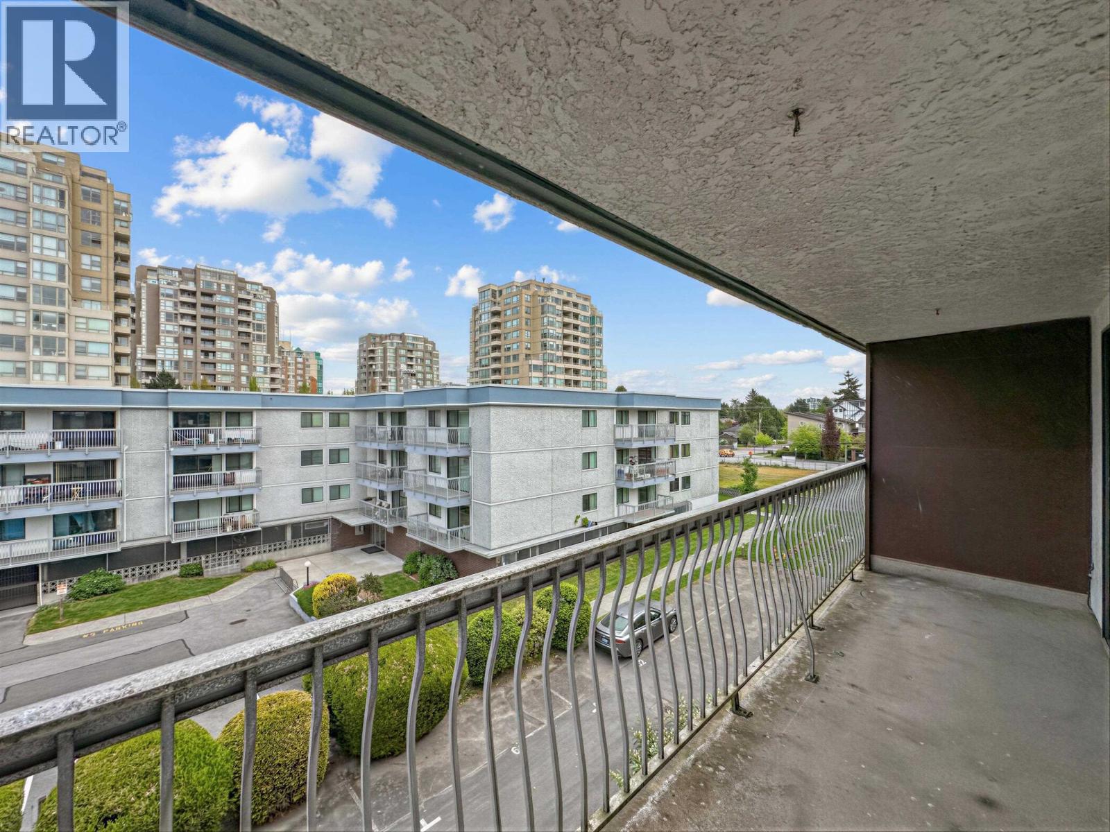 6380 Buswell Street, Richmond, British Columbia  V6Y 2E9 - Photo 3 - R3113057