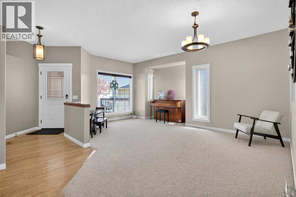 20 Riverwood Crescent SE, Calgary, Alberta  T2C 4B1 - Photo 3 - A2309939