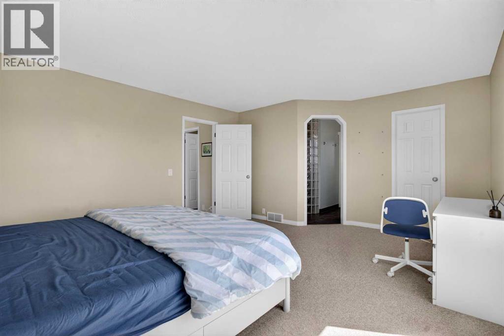 20 Riverwood Crescent SE, Calgary, Alberta  T2C 4B1 - Photo 24 - A2309939