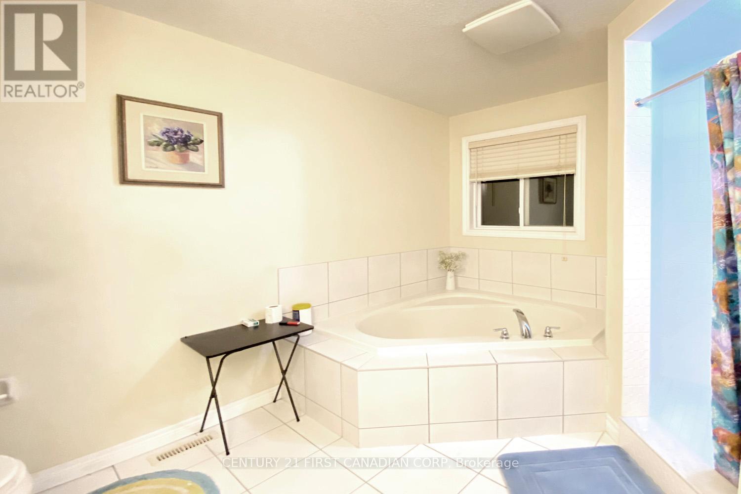 377 Blackacres Boulevard, London North, Ontario  N6G 0J2 - Photo 10 - X13147904