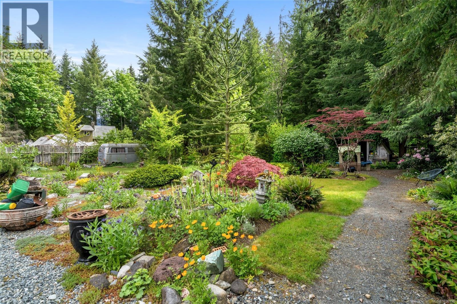 6745 Wall St, Honeymoon Bay, British Columbia  V0R 1Y0 - Photo 36 - 1036936