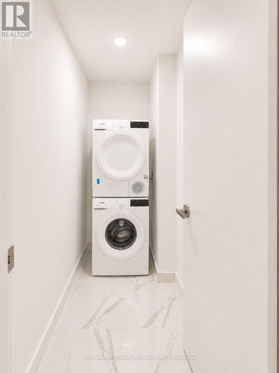 1215 - 88 Queen Street E, Toronto, Ontario  M5C 0B6 - Photo 3 - C13153036