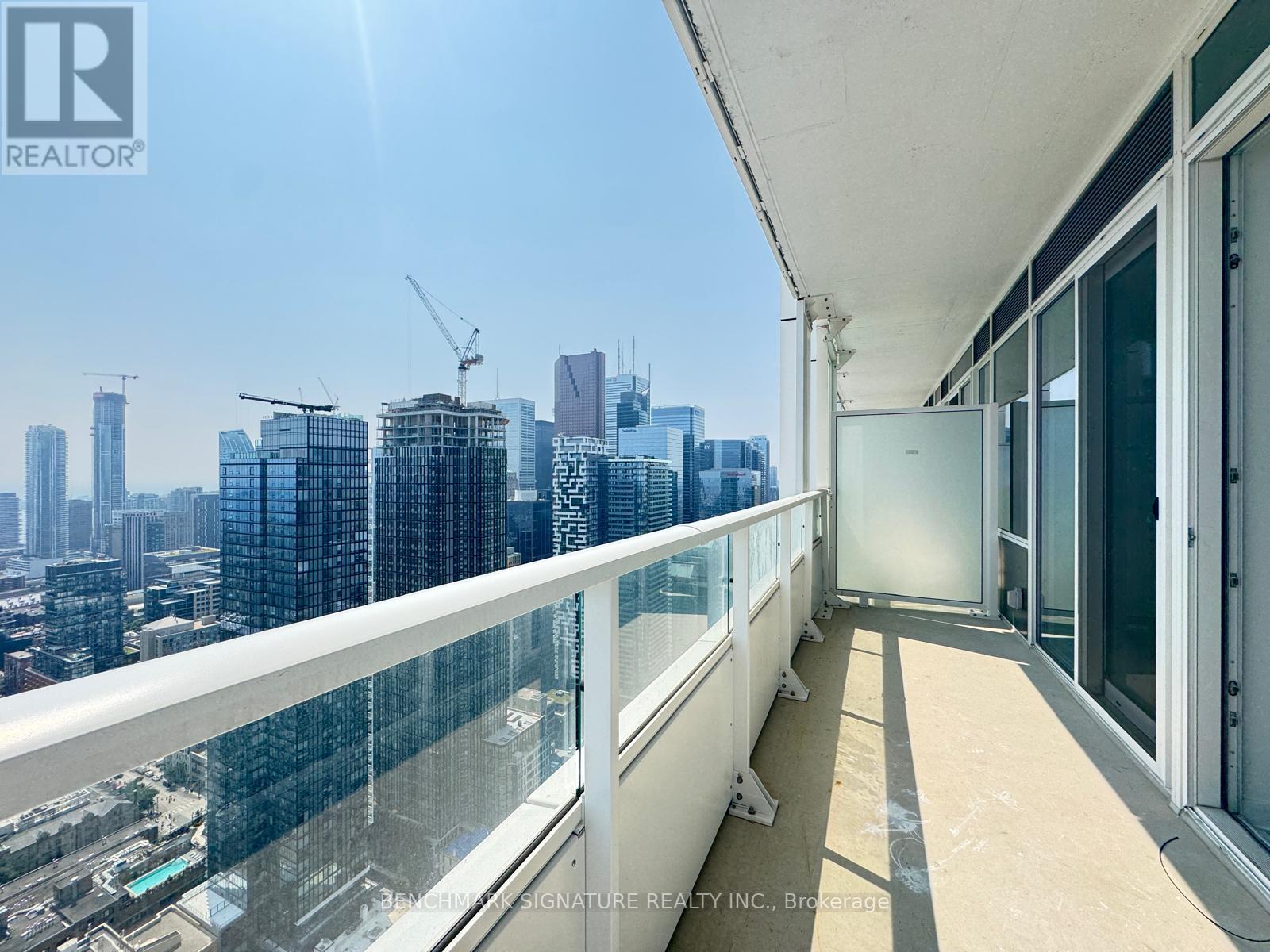 4803 - 88 Queen Street E, Toronto, Ontario  M5C 0B6 - Photo 2 - C13153044
