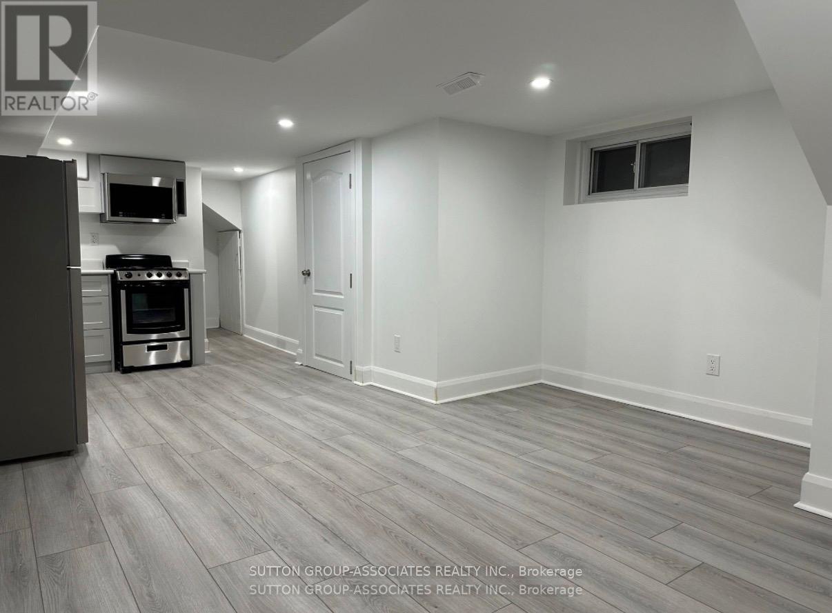 Bsmt - 1208 College Street, Toronto, Ontario  M6H 1B9 - Photo 4 - C13153054