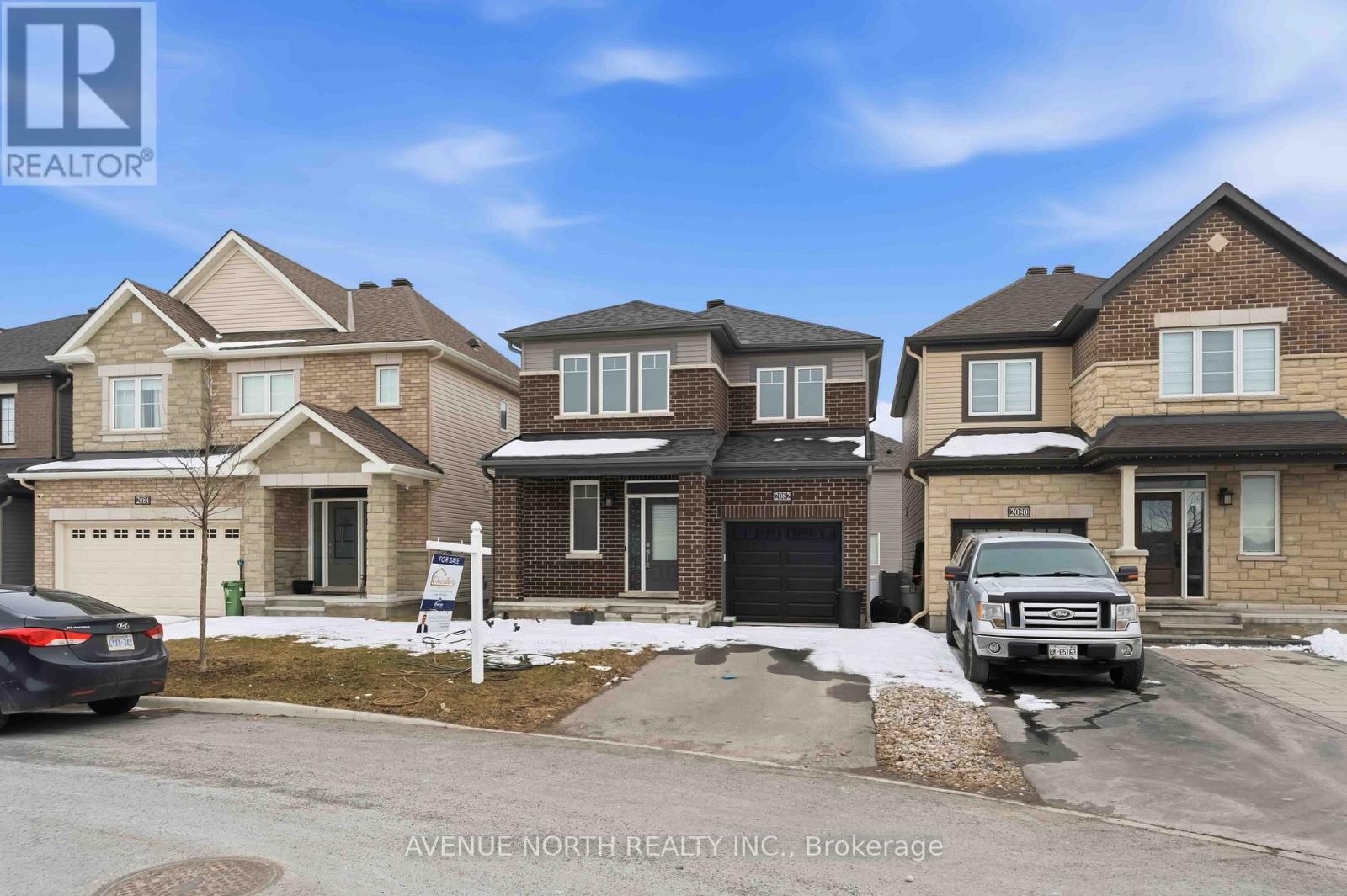 2082 Caltra Crescent, Ottawa, Ontario  K2J 6V4 - Photo 2 - X13153052
