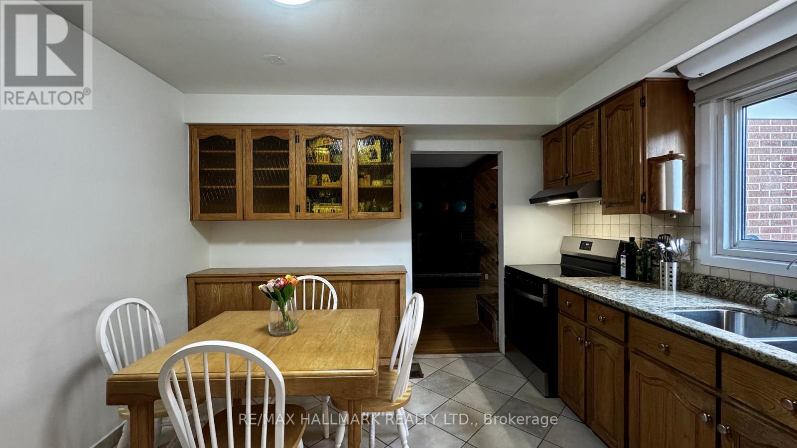 34 Harringay Crescent, Toronto, Ontario  M1W 1Z3 - Photo 14 - E12898904