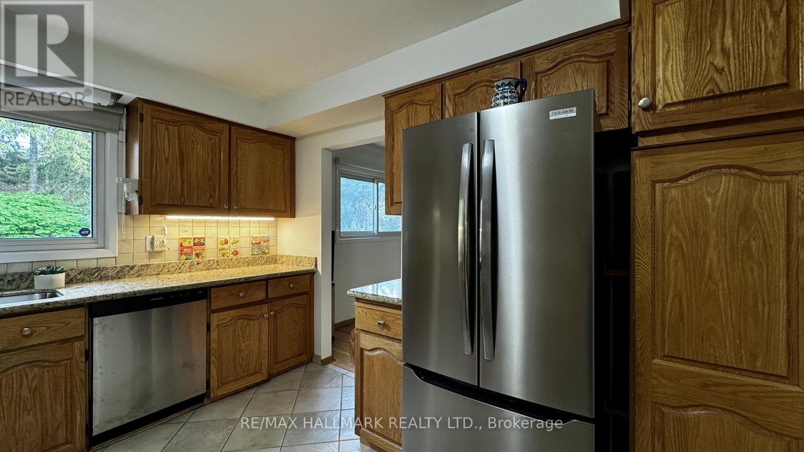 34 Harringay Crescent, Toronto, Ontario  M1W 1Z3 - Photo 16 - E12898904