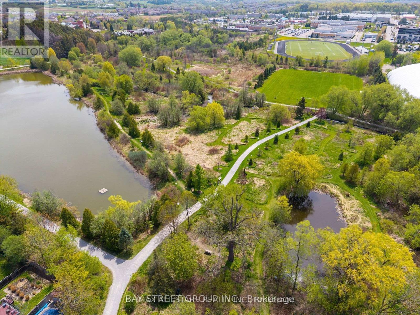 68 Woodroof Crescent, Aurora, Ontario  L4G 7H4 - Photo 38 - N13153056