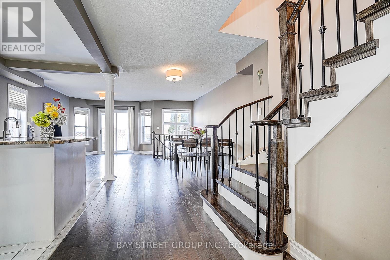 68 Woodroof Crescent, Aurora, Ontario  L4G 7H4 - Photo 4 - N13153056
