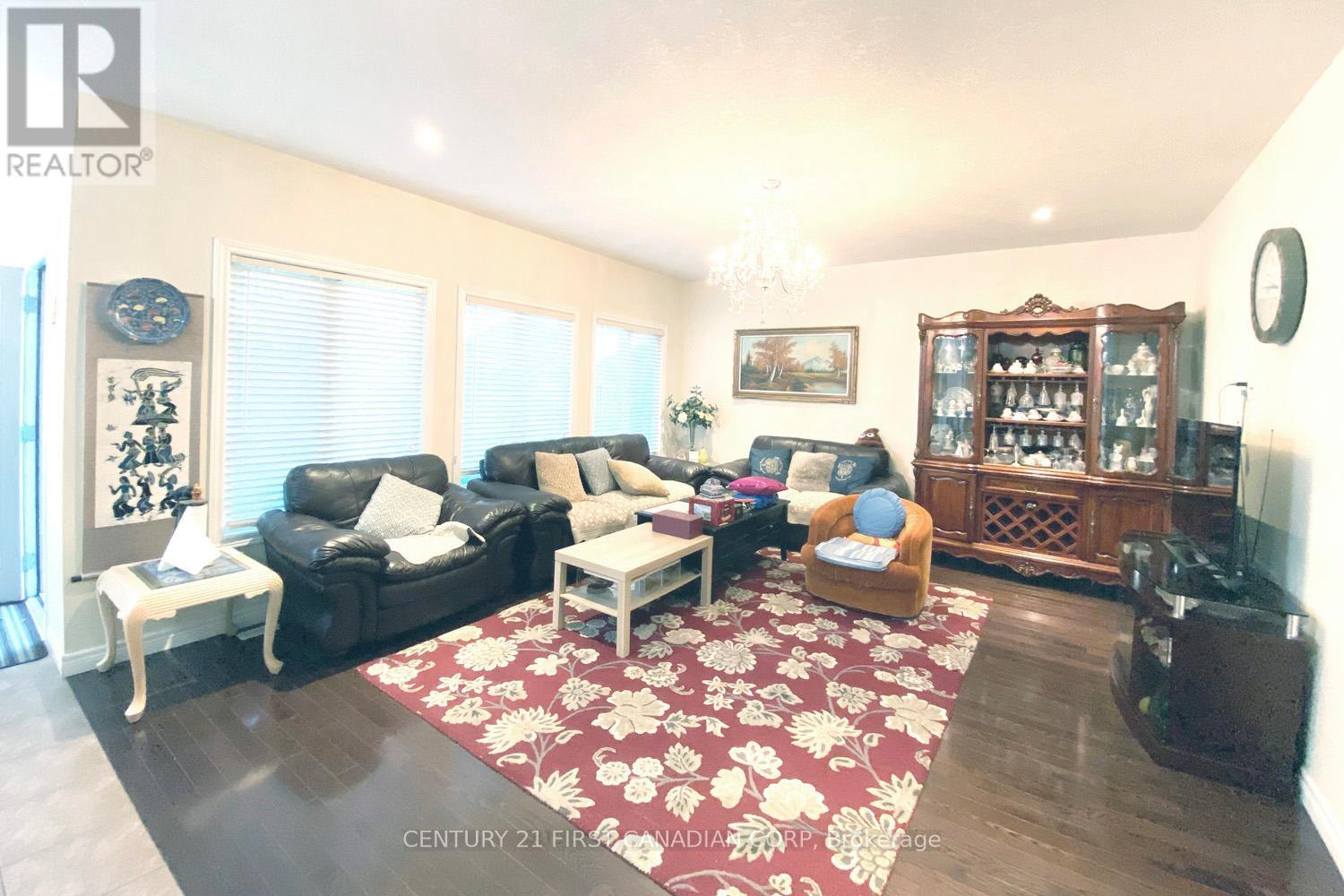 377 Blackacres Boulevard, London North, Ontario  N6G 0J2 - Photo 2 - X13147904