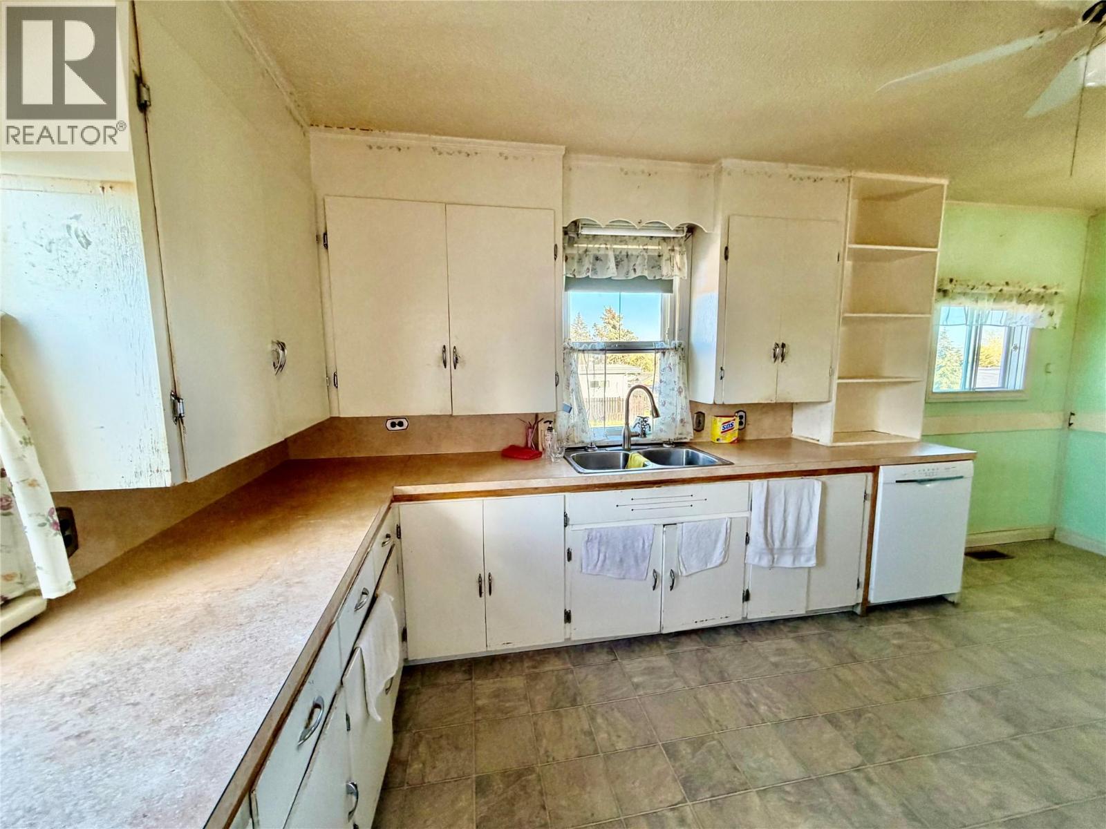 400 98 Avenue, Dawson Creek, British Columbia  V1G 1R9 - Photo 6 - 10388035