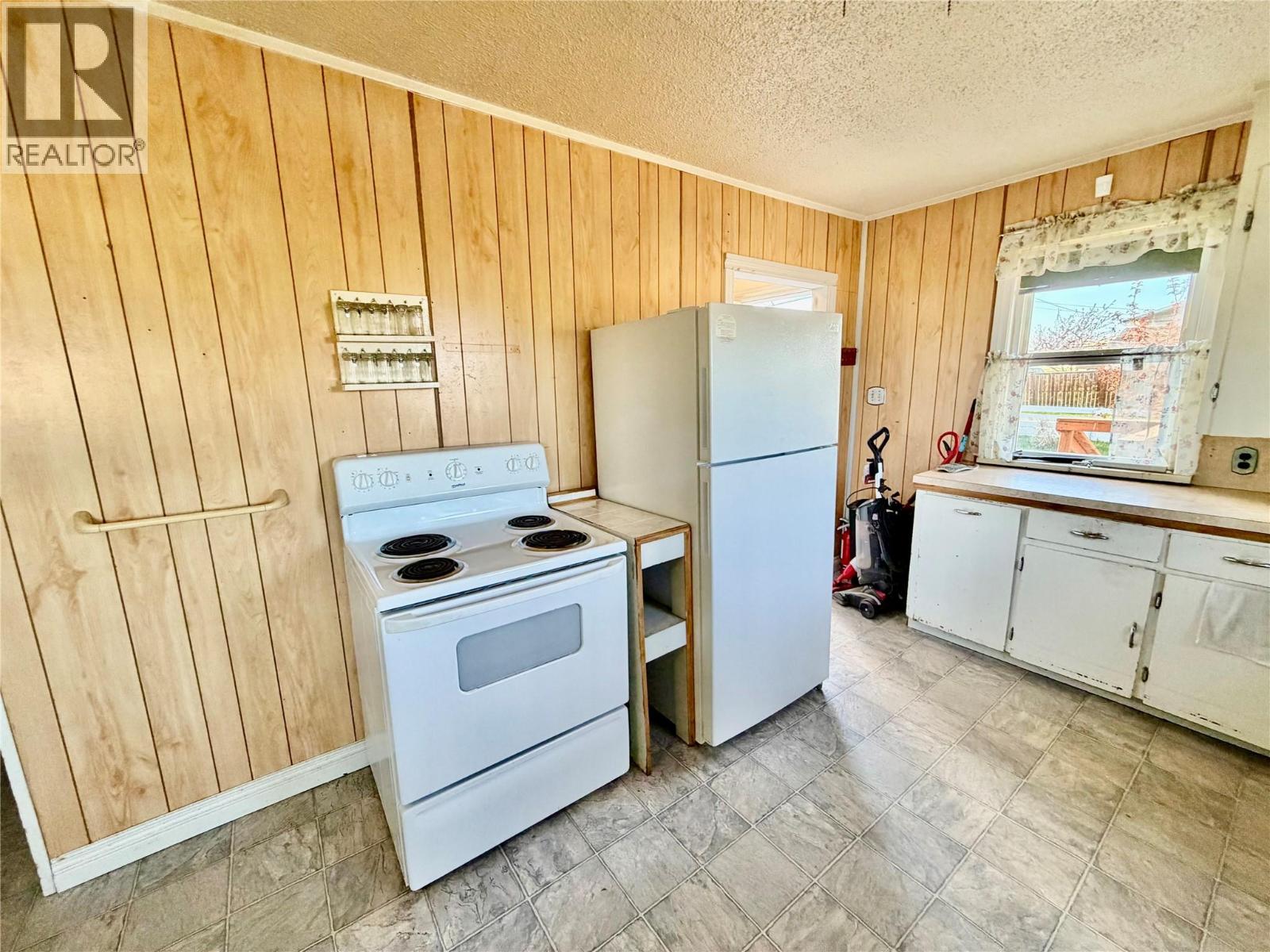 400 98 Avenue, Dawson Creek, British Columbia  V1G 1R9 - Photo 7 - 10388035