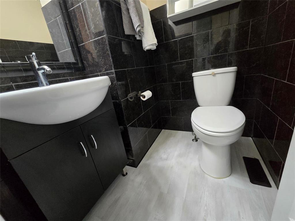 97 Kairistine Lane, Winnipeg, Manitoba  R2R 1E9 - Photo 7 - 202609890