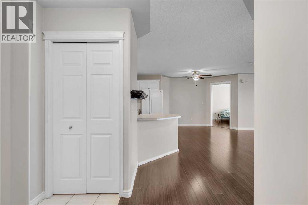 2107, 7451 Springbank Boulevard SW, Calgary, Alberta  T3H 5R2 - Photo 4 - A2313255