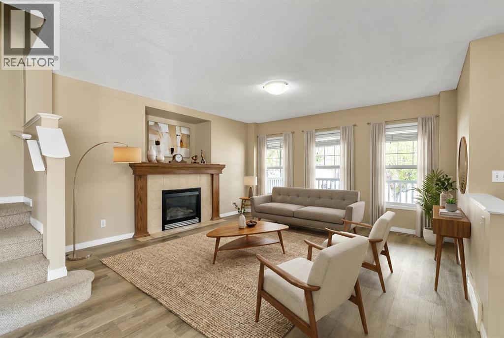 247 Evermeadow Avenue SW, Calgary, Alberta  T2Y 4X2 - Photo 6 - A2310108