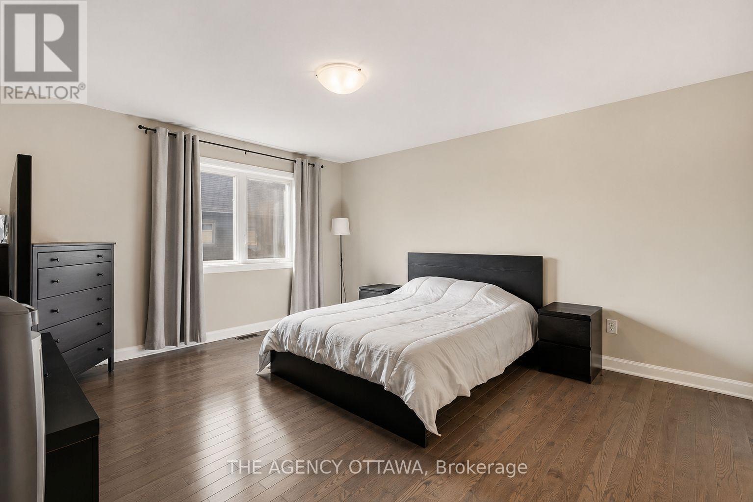 336 Barrett Farm Drive, Ottawa, Ontario  K1T 0X8 - Photo 15 - X13153080