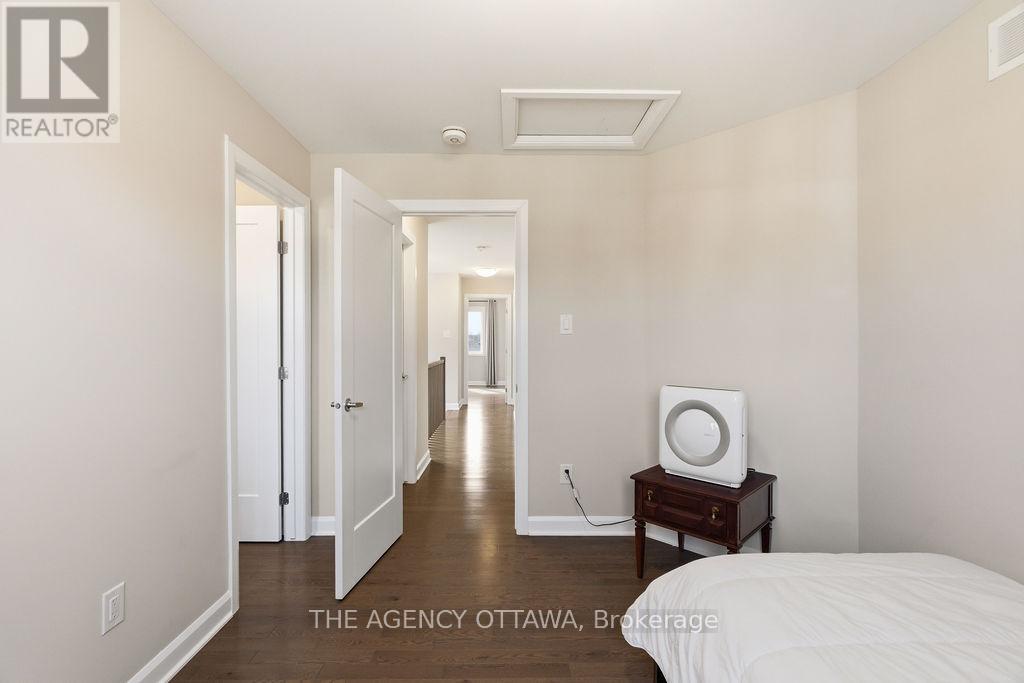 336 Barrett Farm Drive, Ottawa, Ontario  K1T 0X8 - Photo 22 - X13153080