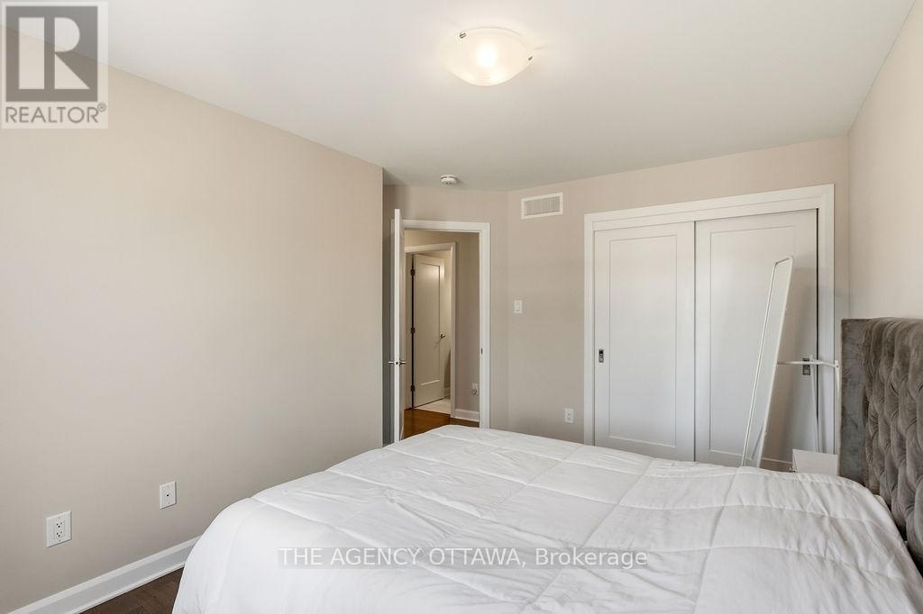 336 Barrett Farm Drive, Ottawa, Ontario  K1T 0X8 - Photo 25 - X13153080