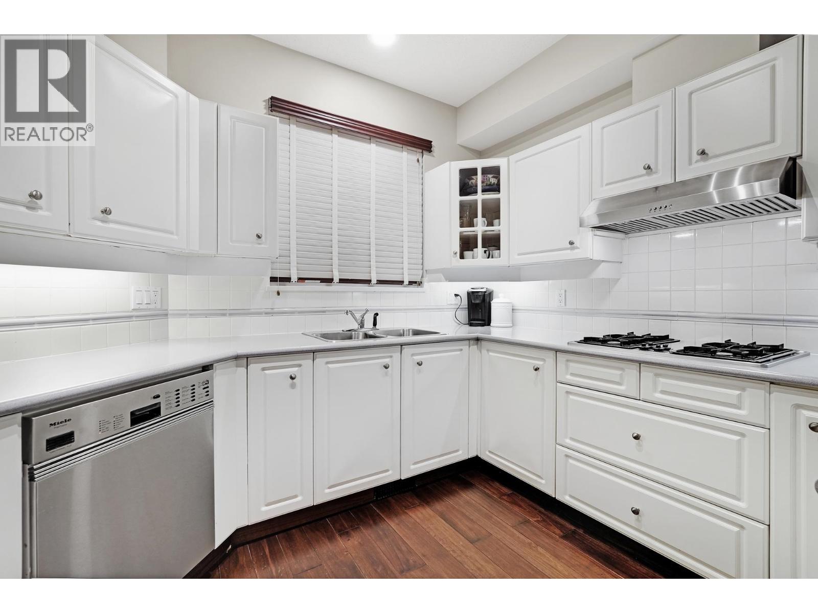 26 2615 Fortress Drive, Port Coquitlam, British Columbia  V3C 6E8 - Photo 3 - R3113174