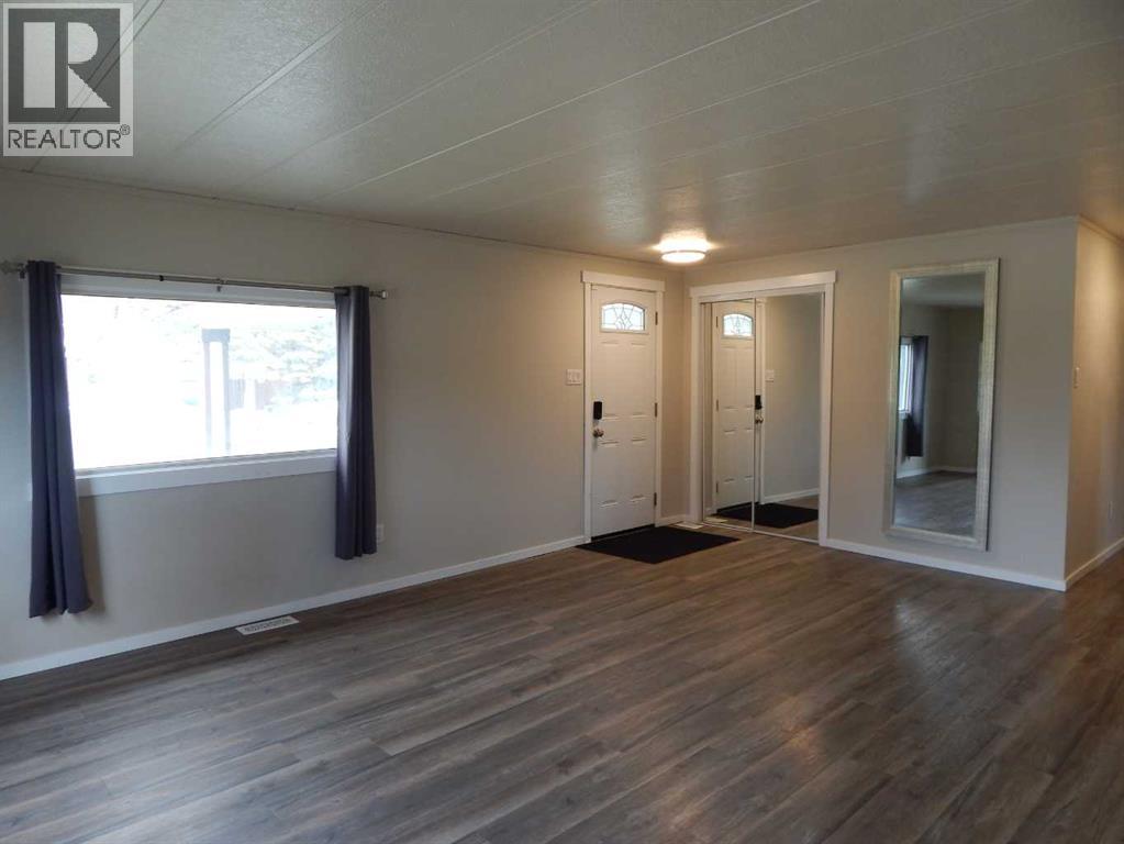 2222 21 Street, Bowden, Alberta  T0M 0K0 - Photo 5 - A2312207