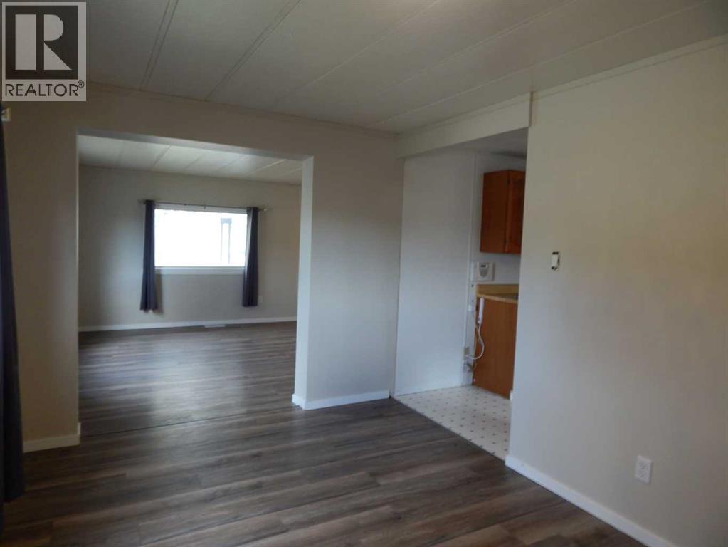 2222 21 Street, Bowden, Alberta  T0M 0K0 - Photo 10 - A2312207