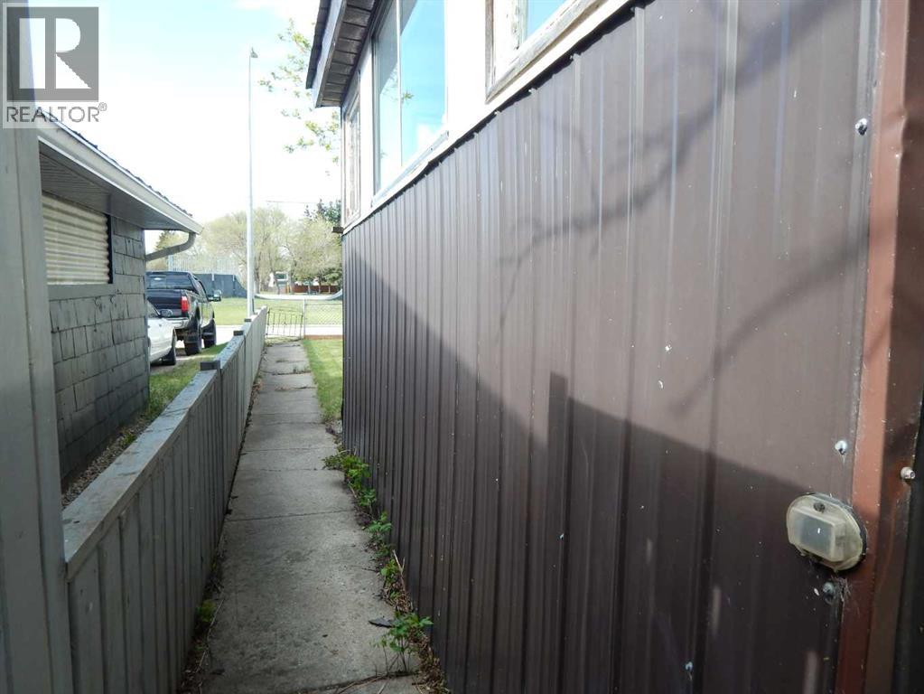 2222 21 Street, Bowden, Alberta  T0M 0K0 - Photo 37 - A2312207