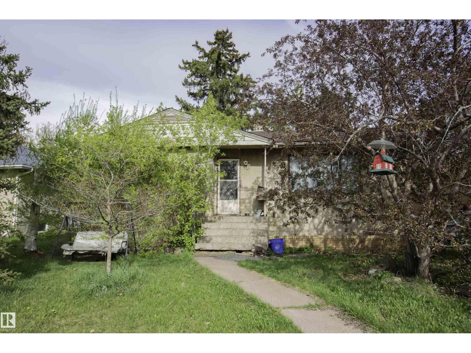 11327 131 street NW, edmonton, Alberta