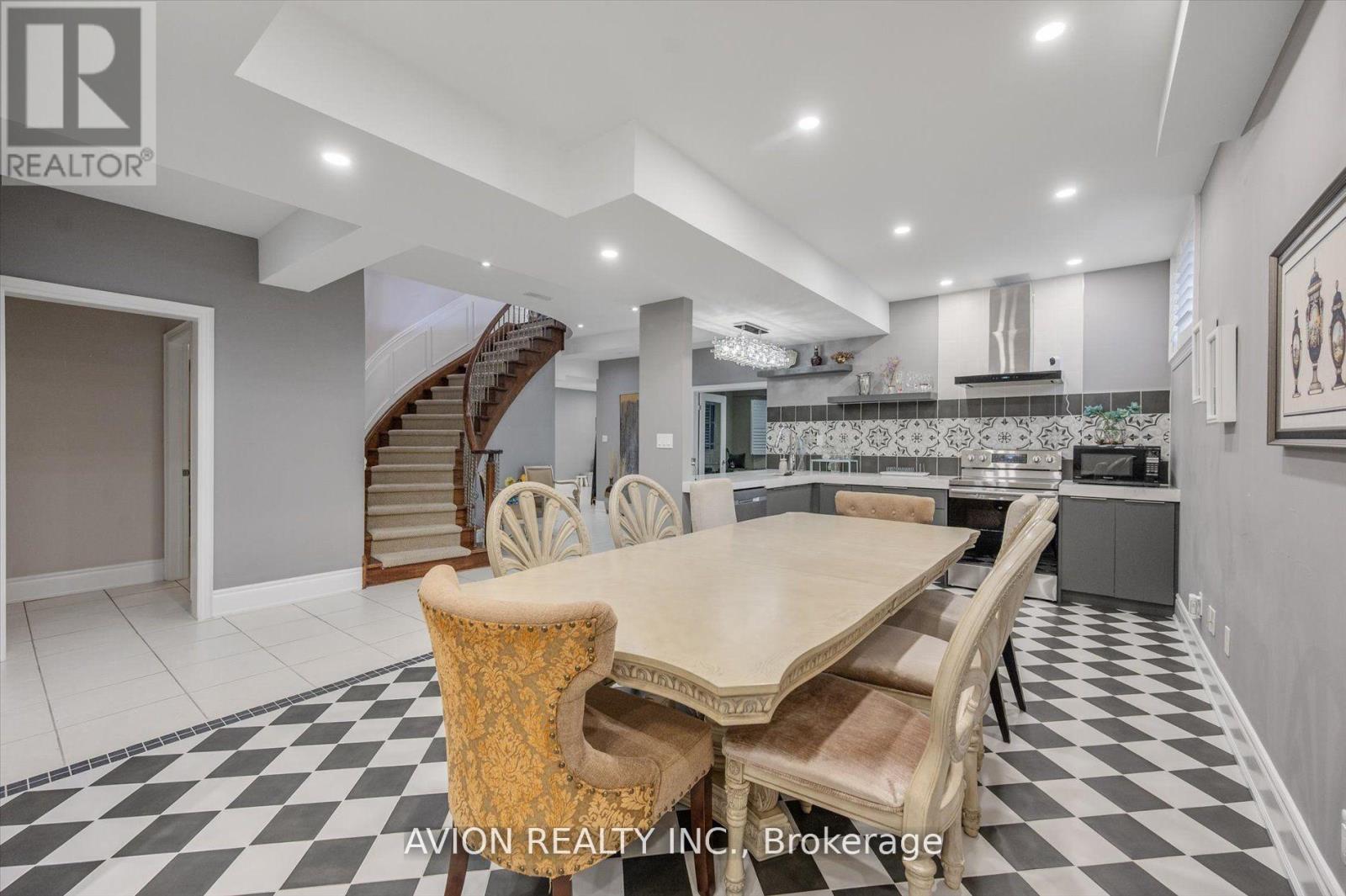 37 Frybrook Crescent, Richmond Hill, Ontario  L4B 4B9 - Photo 33 - N13153058