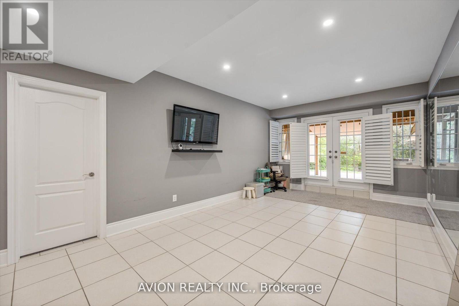 37 Frybrook Crescent, Richmond Hill, Ontario  L4B 4B9 - Photo 36 - N13153058