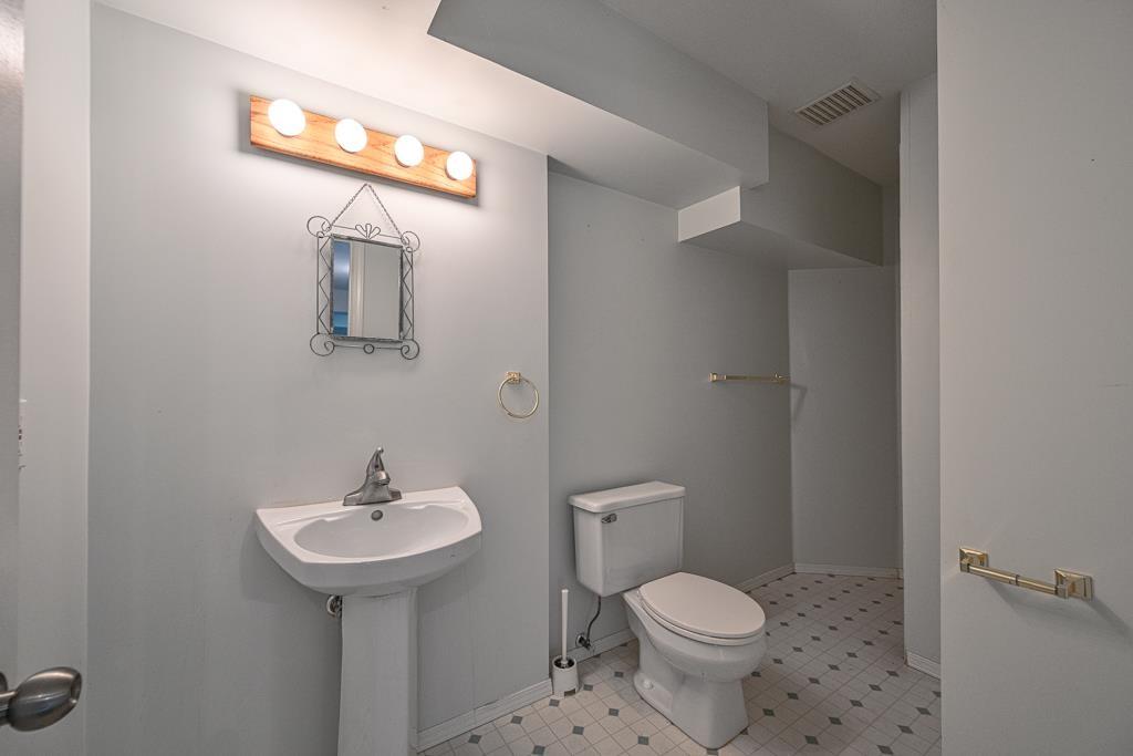 32948 10th Avenue, Mission, British Columbia  V2V 2K3 - Photo 28 - R3105599