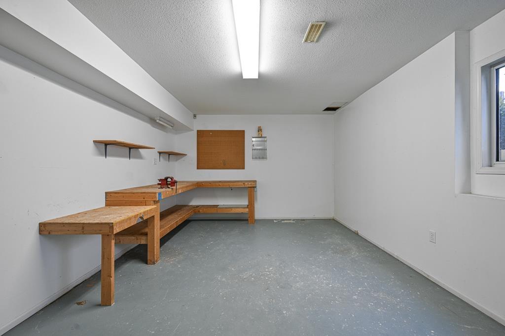 32948 10th Avenue, Mission, British Columbia  V2V 2K3 - Photo 29 - R3105599