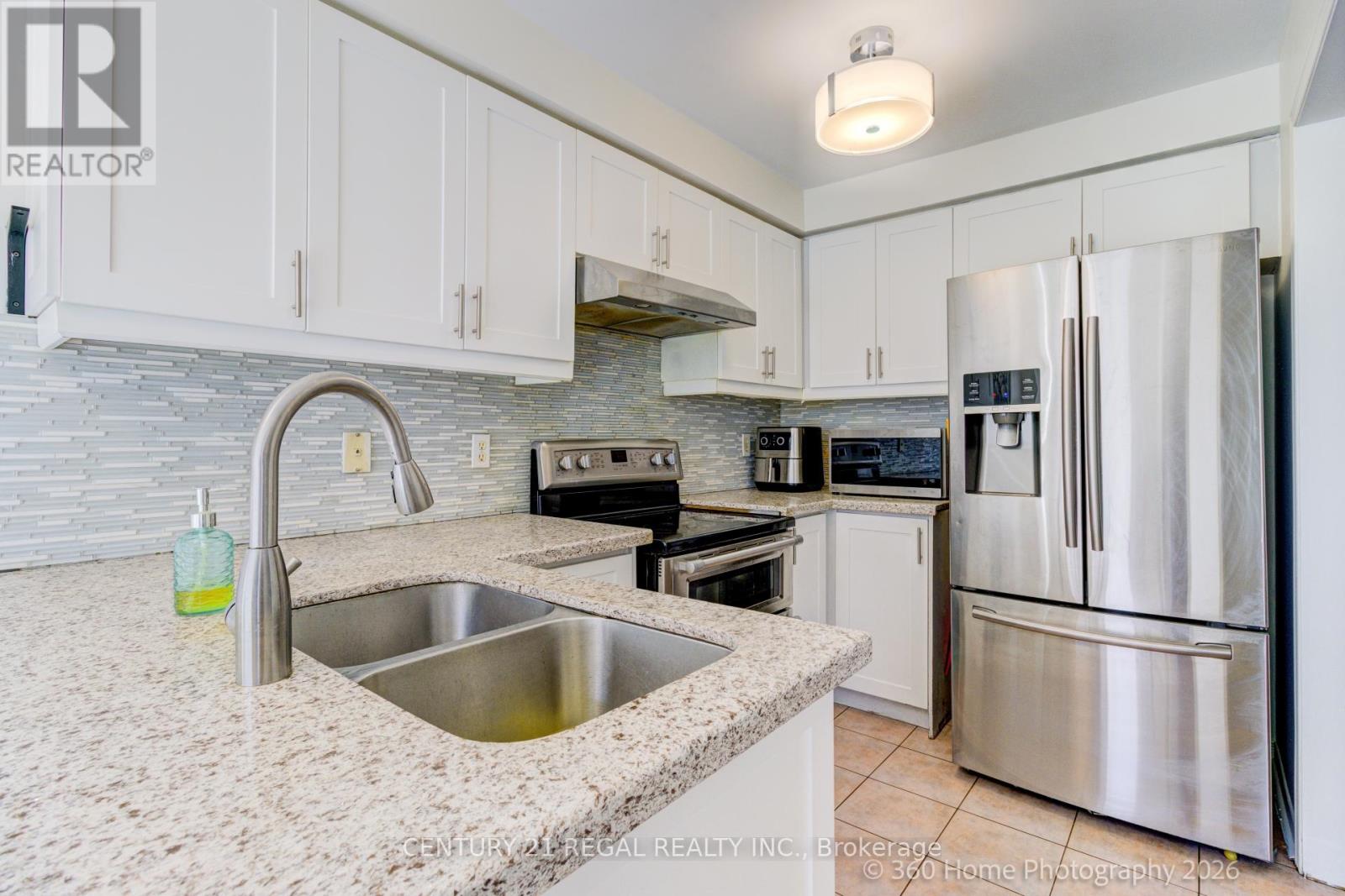 42g View Green Crescent, Toronto, Ontario  M9W 7C9 - Photo 10 - W13153064
