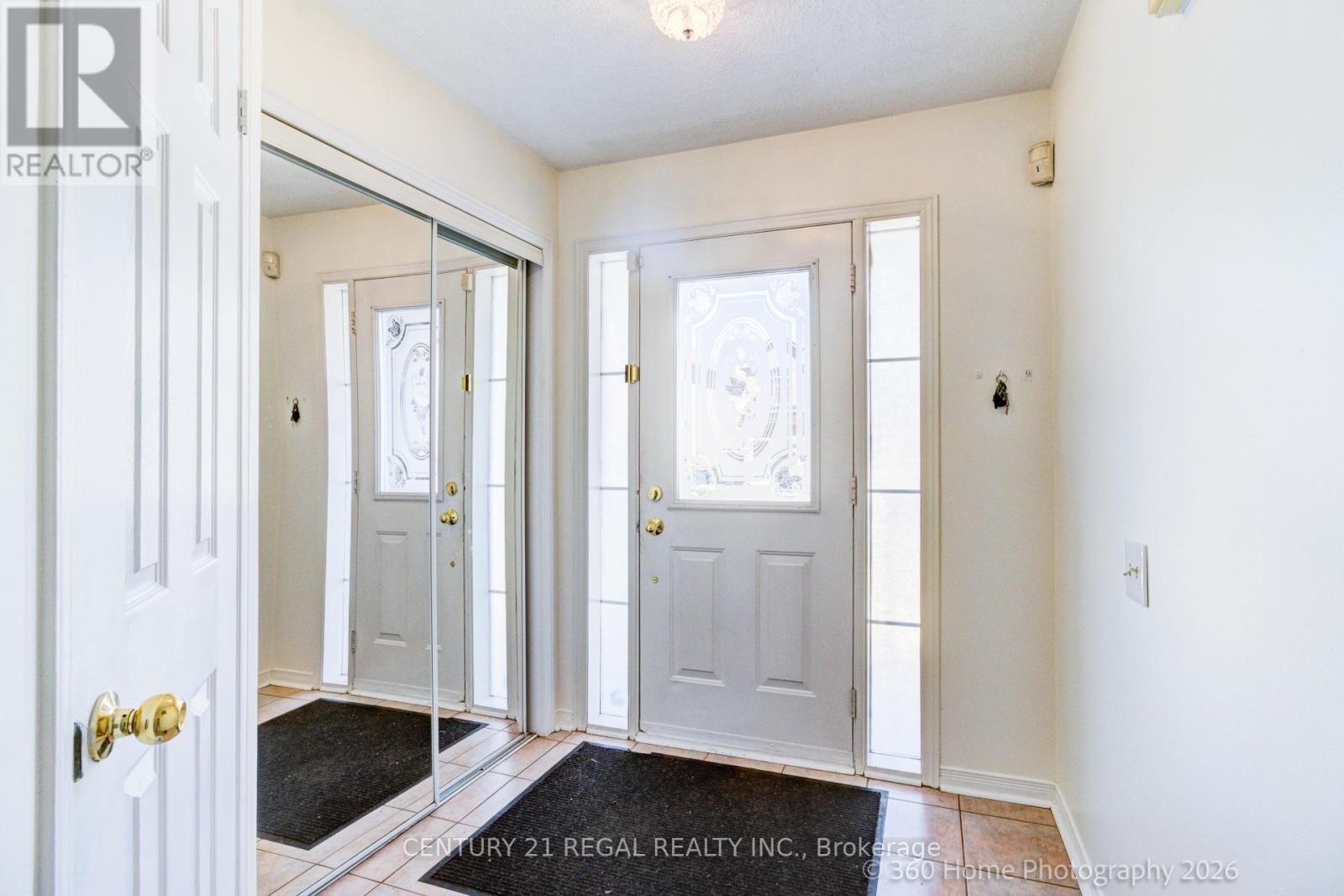 42g View Green Crescent, Toronto, Ontario  M9W 7C9 - Photo 3 - W13153064