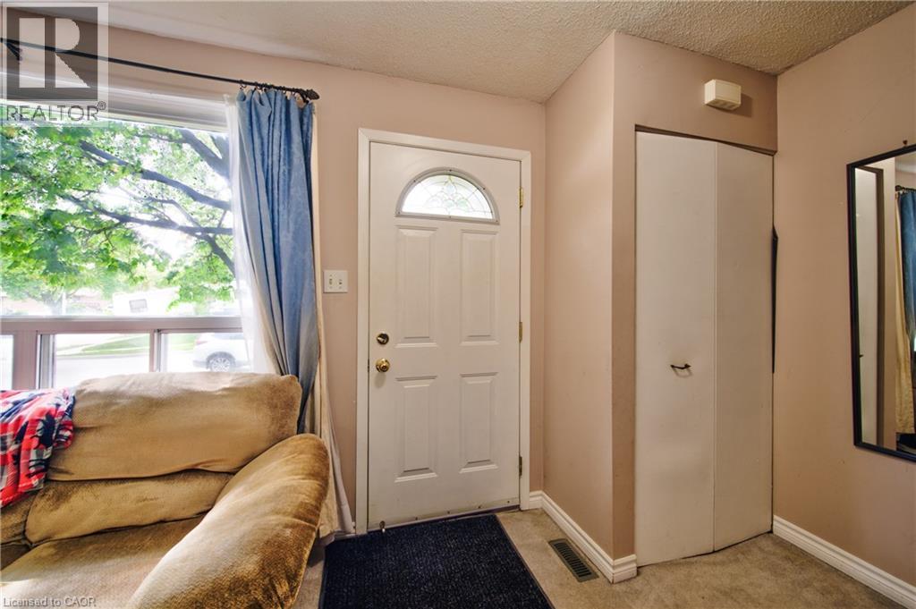 57 Clemens Avenue, Cambridge, Ontario  N3C 2W6 - Photo 5 - 40831124