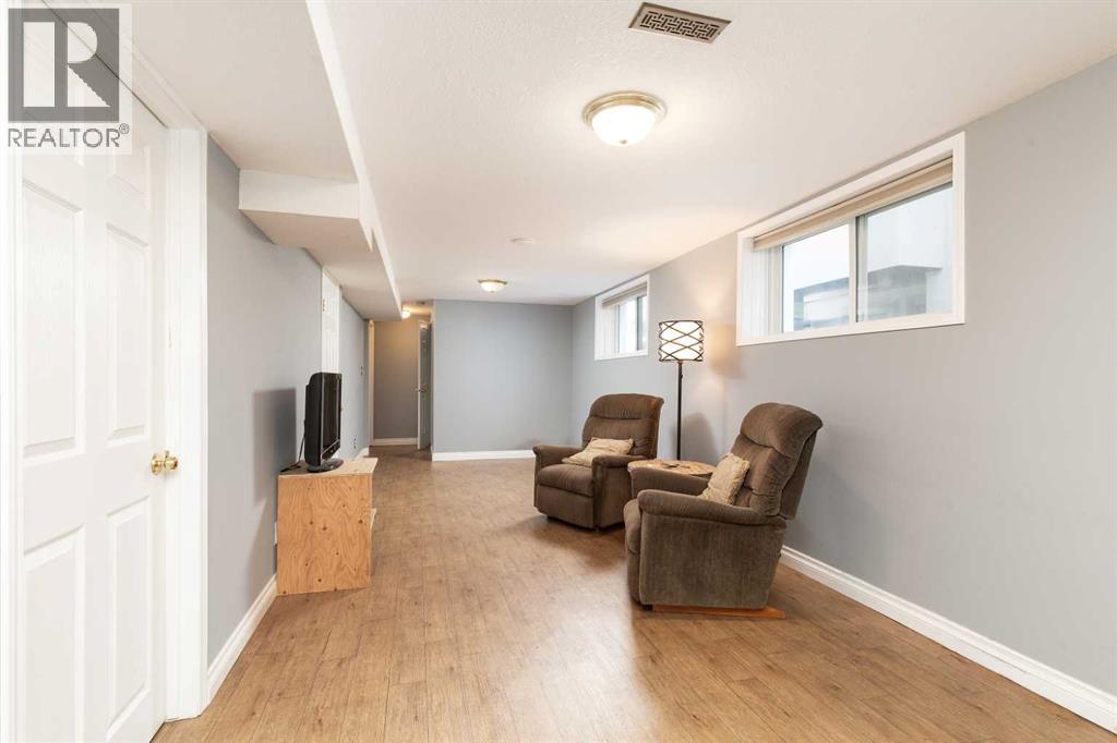 1902 7 Avenue S, Lethbridge, Alberta  T1J 1M3 - Photo 15 - A2309005