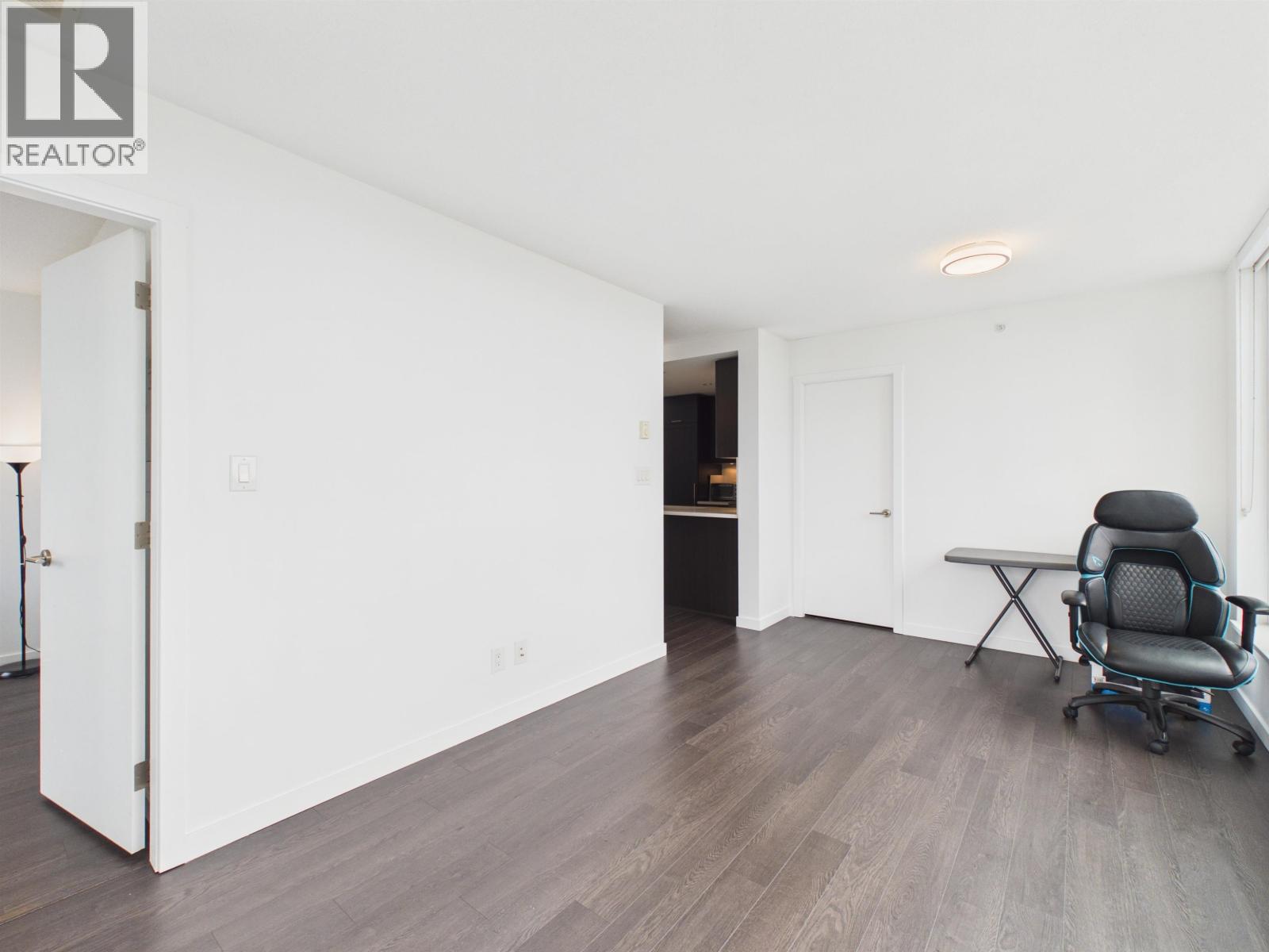 2202 5515 Boundary Road, Vancouver, British Columbia  V5R 0E3 - Photo 13 - R3125408