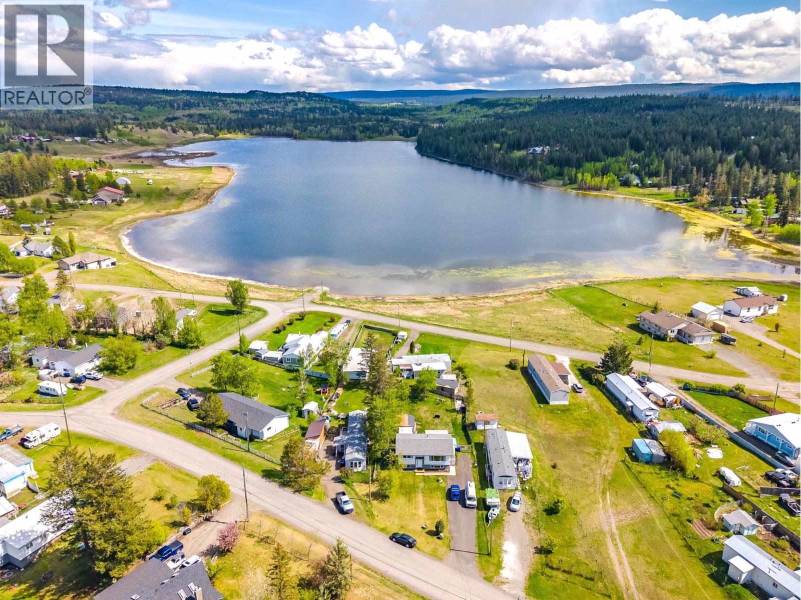 5576 103 Mile Lake Road, 103 Mile House, British Columbia  V0K 2E1 - Photo 3 - R3126186