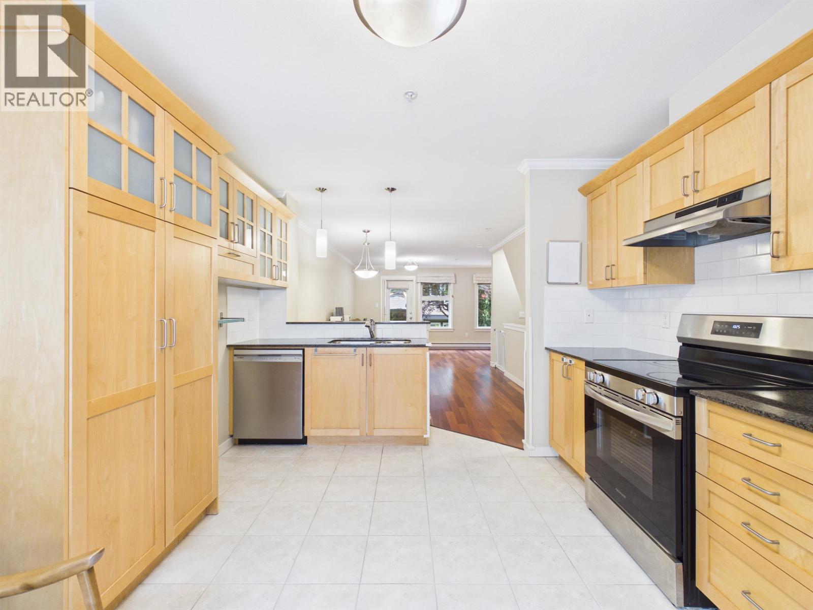 6 6498 Elgin Avenue, Burnaby, British Columbia  V5H 3S6 - Photo 6 - R3125435