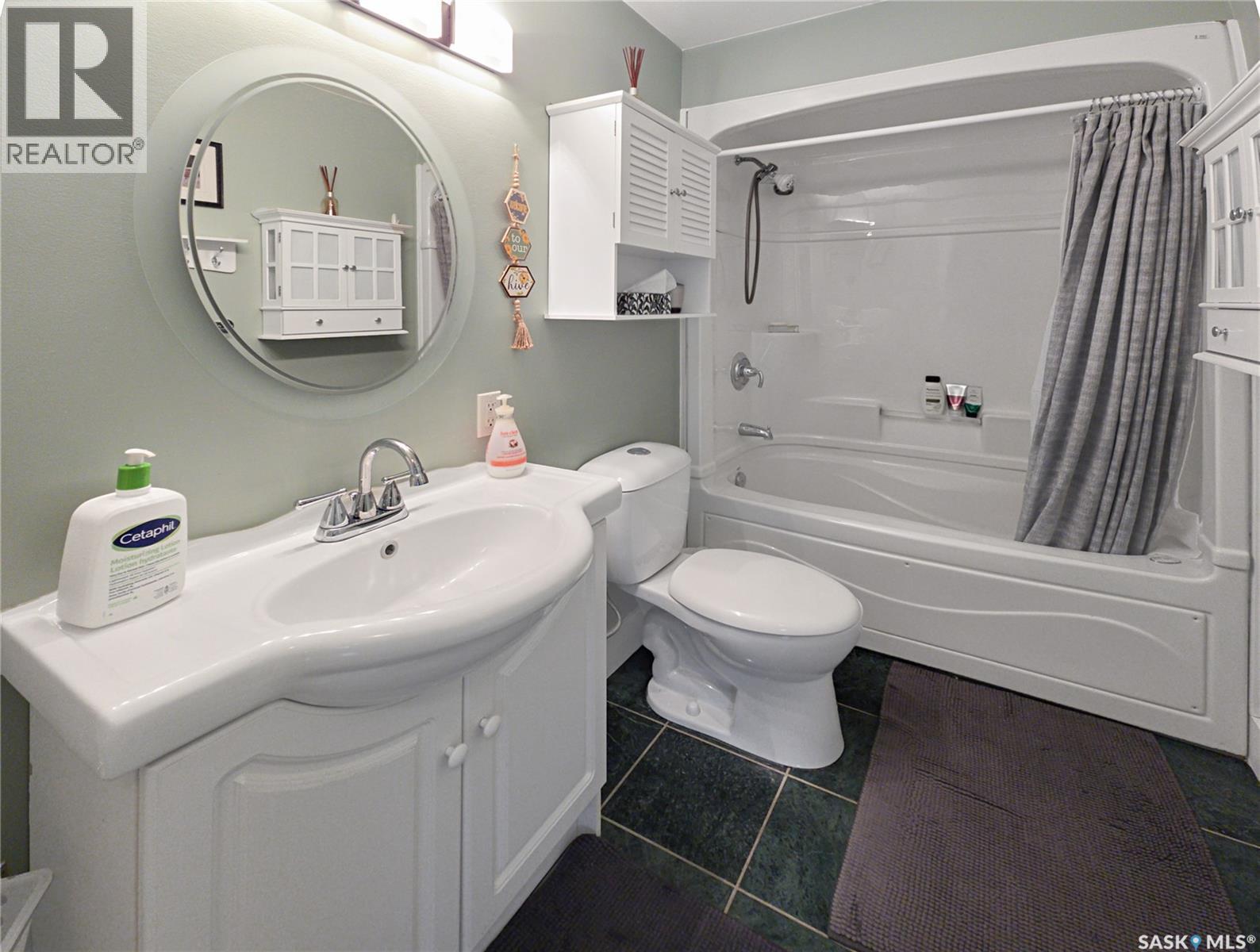 1301 W Avenue N, Saskatoon, Saskatchewan  S7L 3J2 - Photo 17 - SK036428